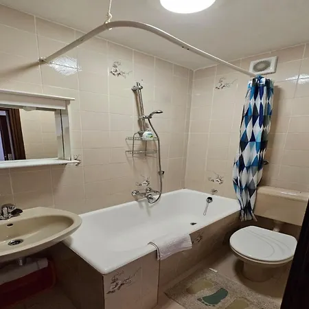 In Tribunj Near Seafront And Beaches 아파트 *