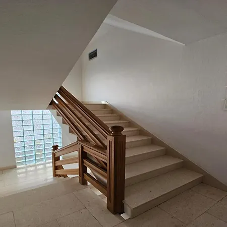 아파트 In Tribunj Near Seafront And Beaches Tribalj