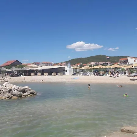 아파트 In Tribunj Near Seafront And Beaches Tribalj