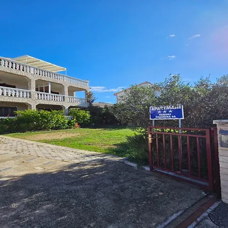 Lejlighed In Tribunj Near Seafront And Beaches