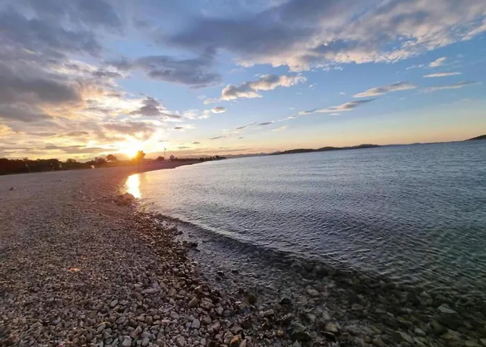 アパート In Tribunj Near Seafront And Beaches